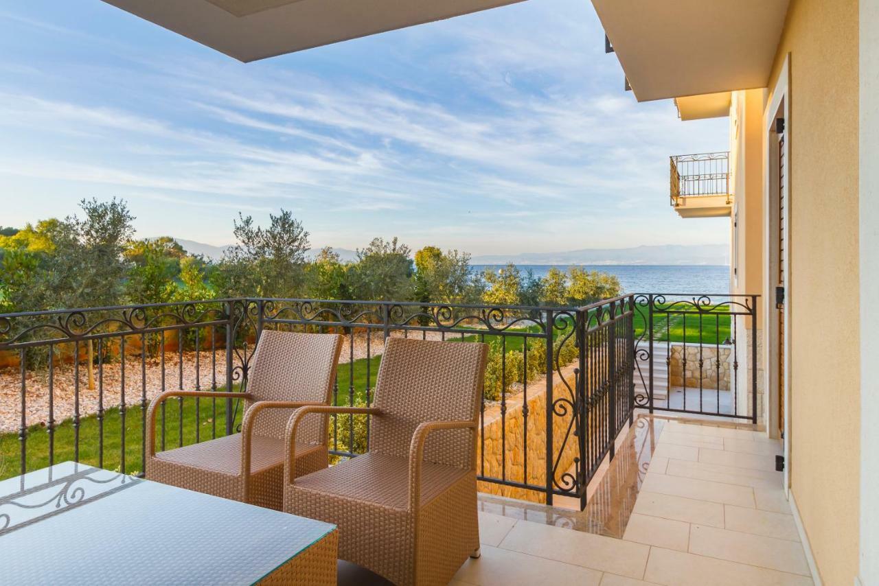 Luxury Apartments Villa Matea 1 Malinska Kültér fotó